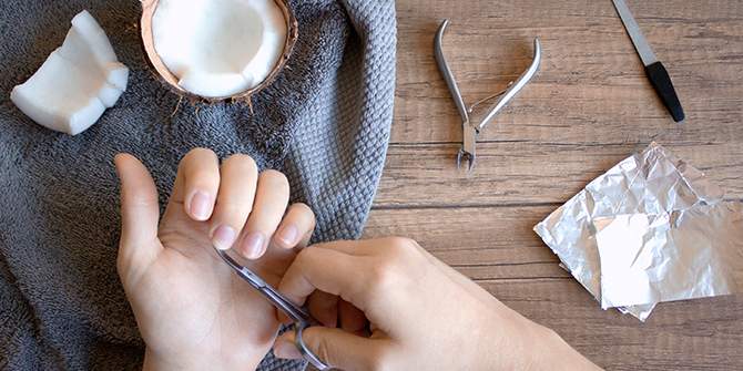 Secrets to the perfect manicure: Cuticle Oil with Coconut